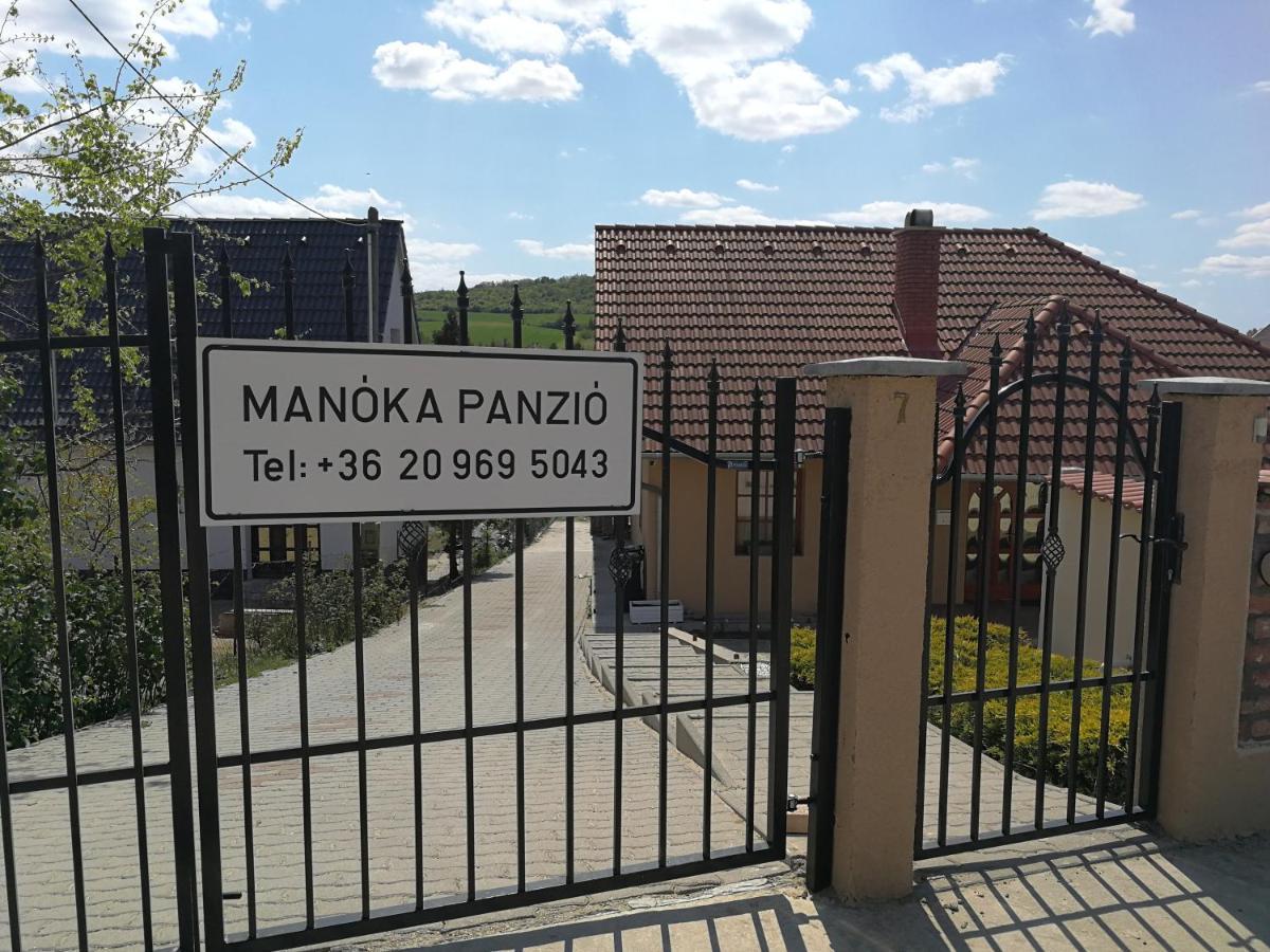 Manoka Guest House Mogyoród Exterior foto